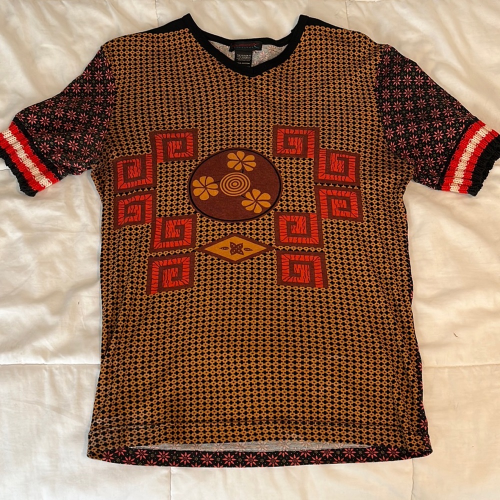 Vintage 90s Custo Barcelona tshirt. Size small